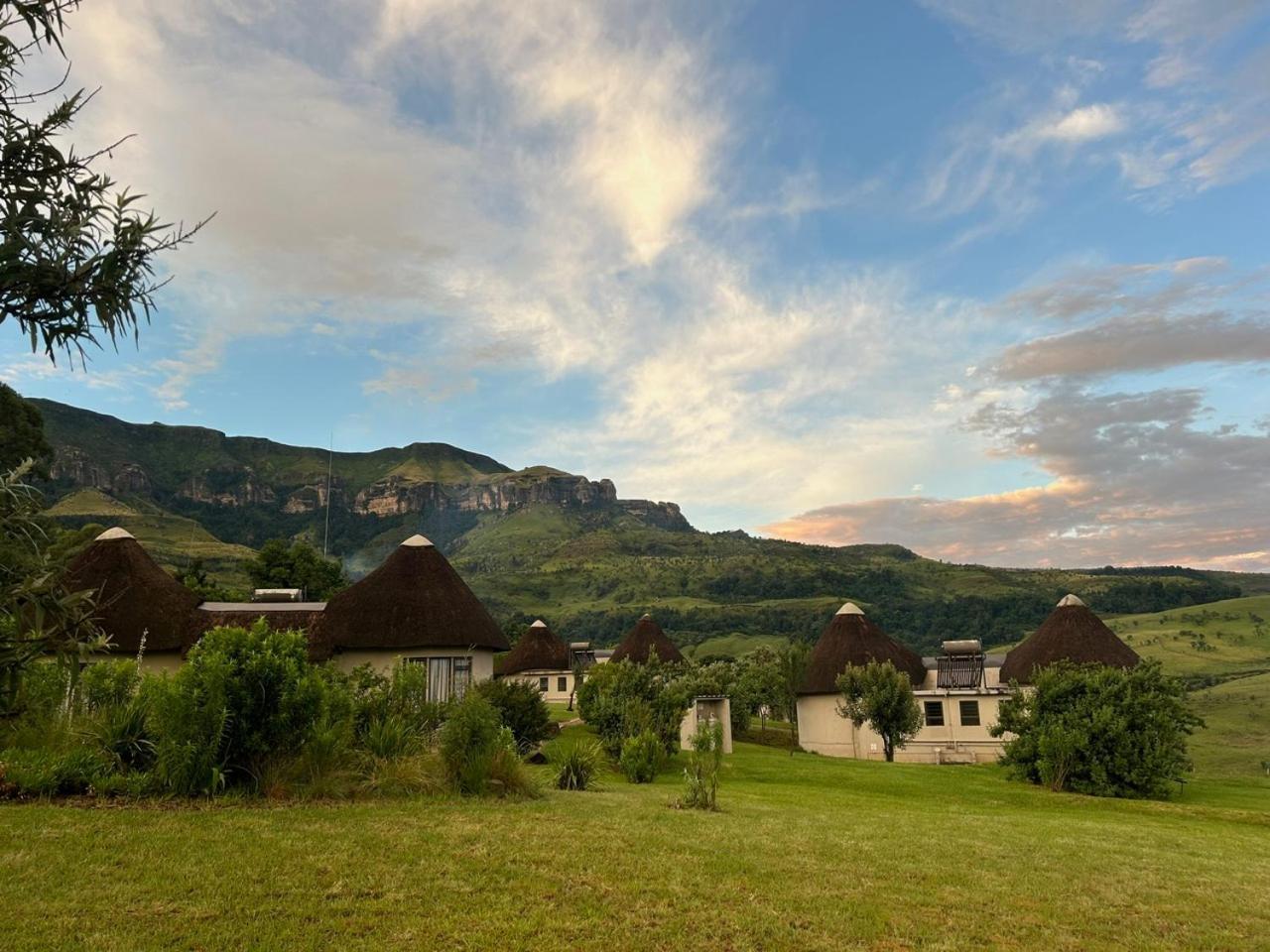 Вилла Sungubala Eco Camp Бергвилль Экстерьер фото